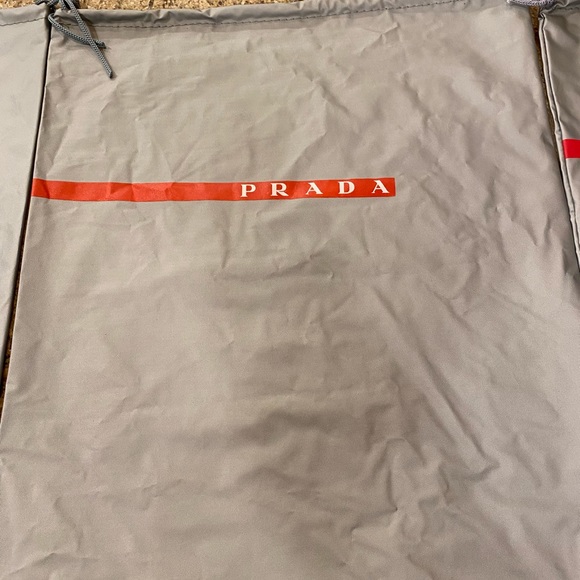 3 Waterproof Prada bags for shoes and 1 bag - Picture 14 of 14